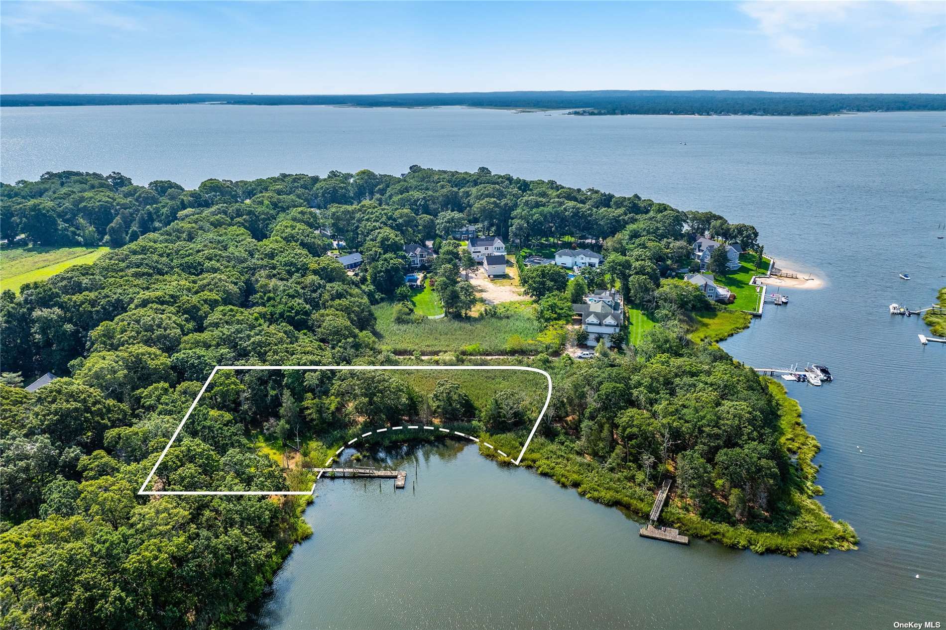 255 Peconic Bay Boulevard, Aquebogue, New York image 9