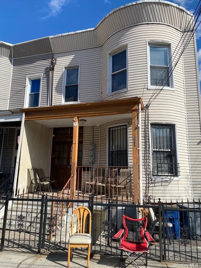 Property for Sale at 2068 Valentine Avenue, Bronx, New York - Bedrooms: 6 
Bathrooms: 3 
Rooms: 10  - $619,999