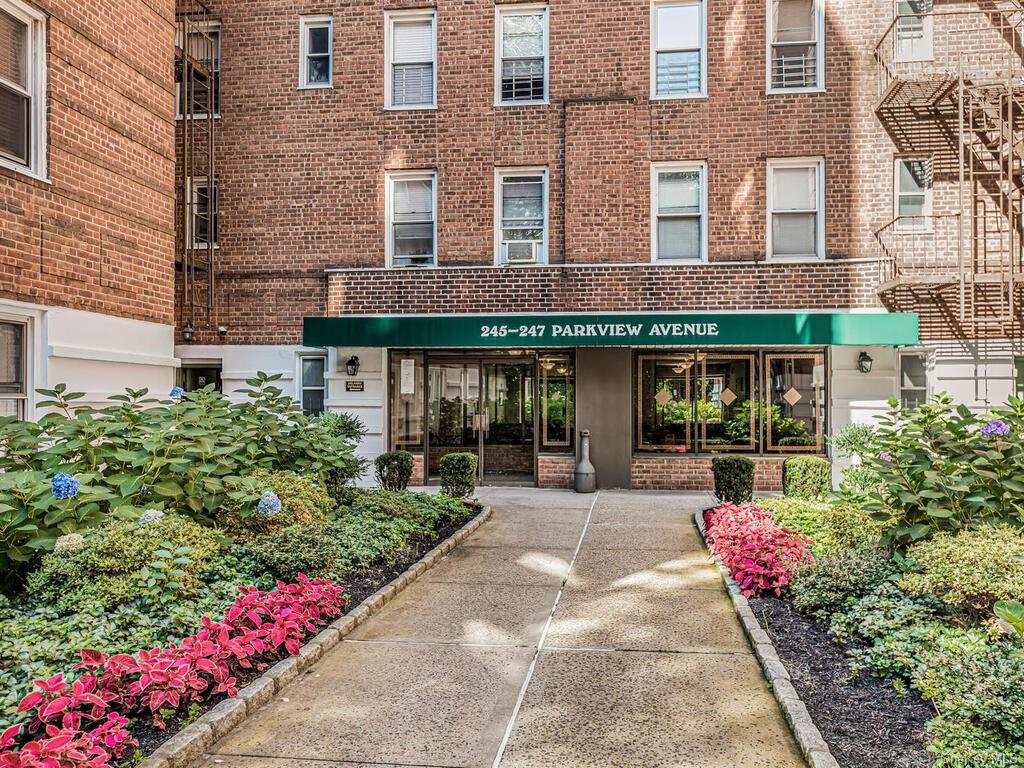 245 Parkview Avenue #6 I, Bronxville, New York image 1