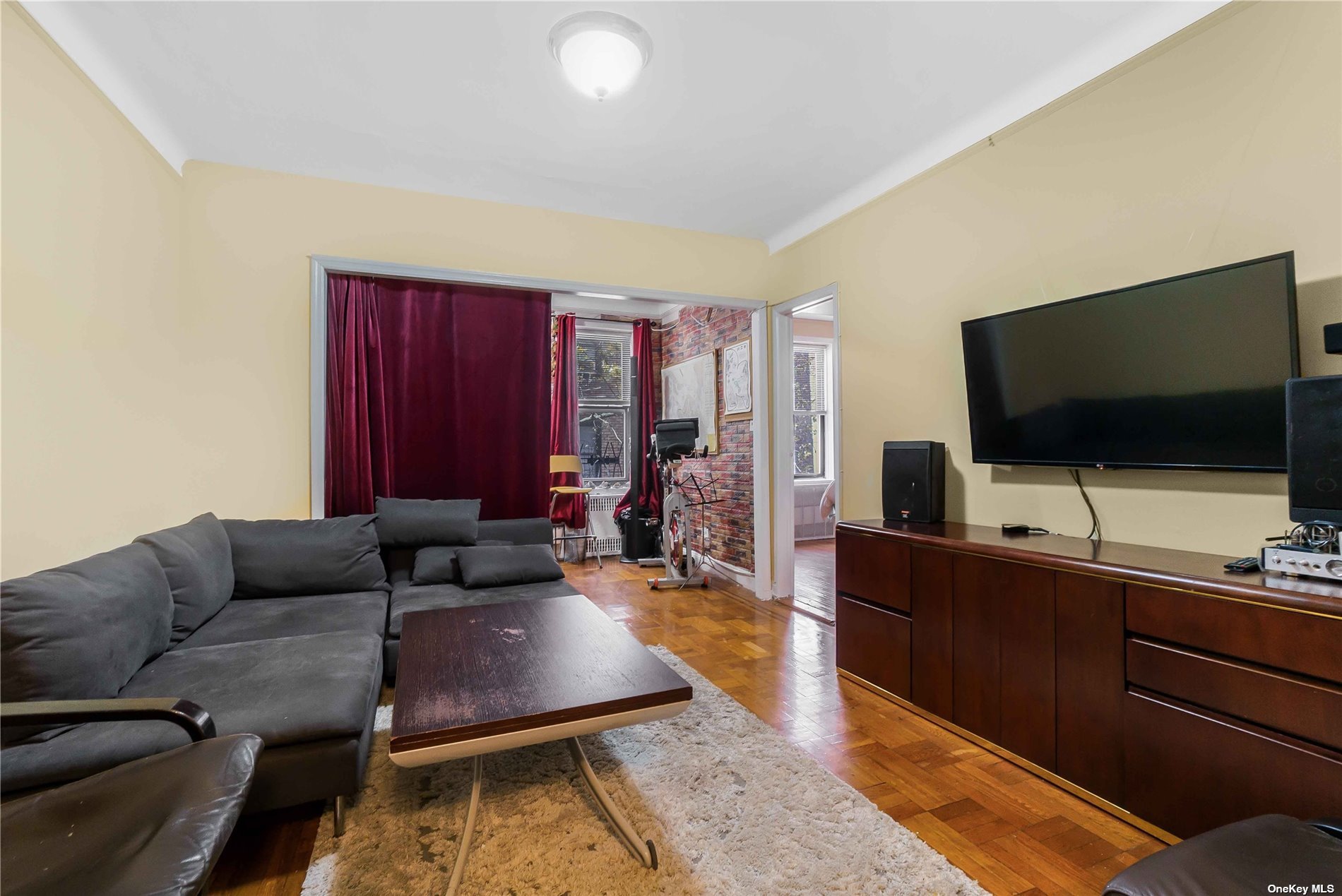 41-12 41st Street #3-H, Sunnyside, New York image 3