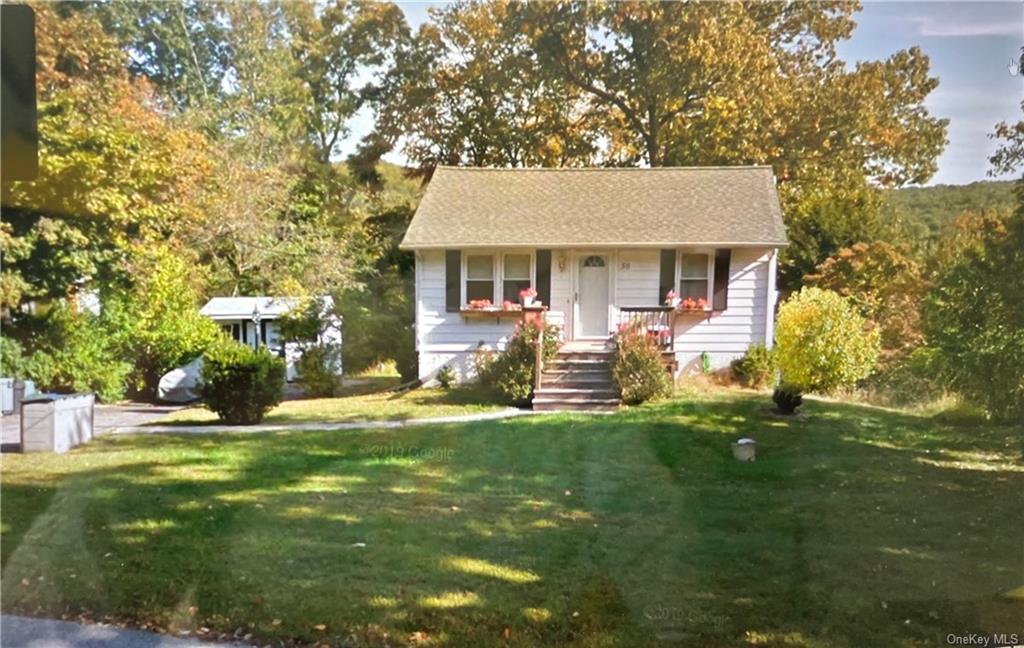 50 Jean Drive, Cortlandt Manor, New York - 2 Bedrooms  
2 Bathrooms  
5 Rooms - 