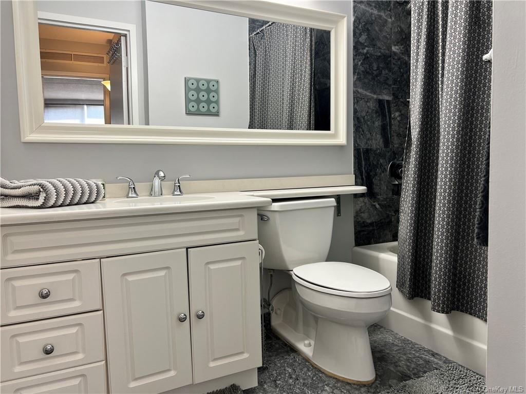 Photo 10 of 20 of 4 Martine Avenue 714 condo