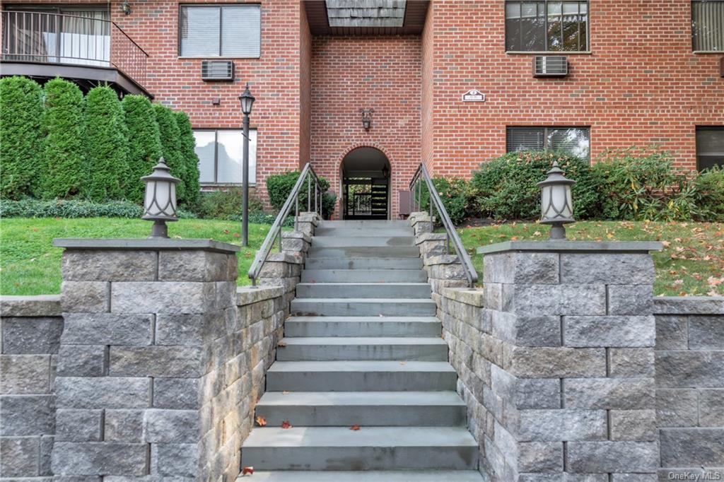 4 Briarcliff Drive South Dr #41, Ossining, New York image 1