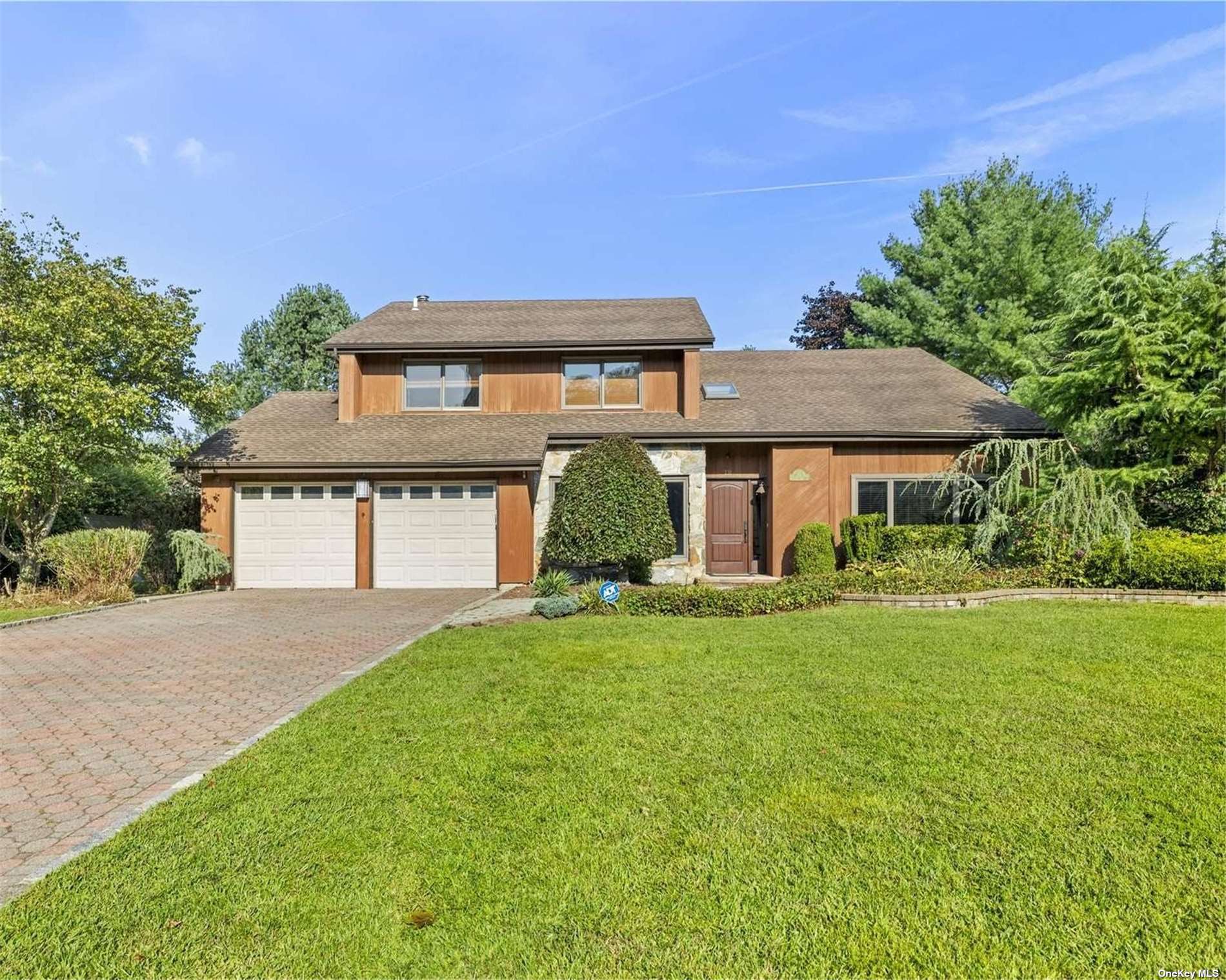 18 Fleetwood Road, Commack, New York image 4