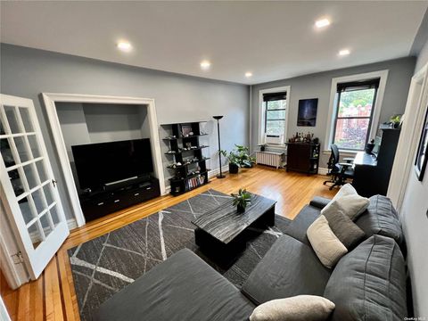 Homes For Sale - 160-15 Powells Cove Boulevard #A103<br/> Queens County, Beechhurst, NY 11357