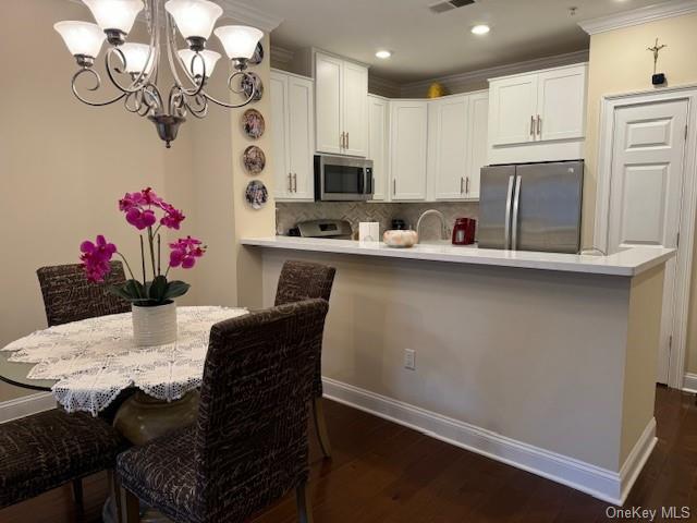 View Pomona, NY 10970 condo