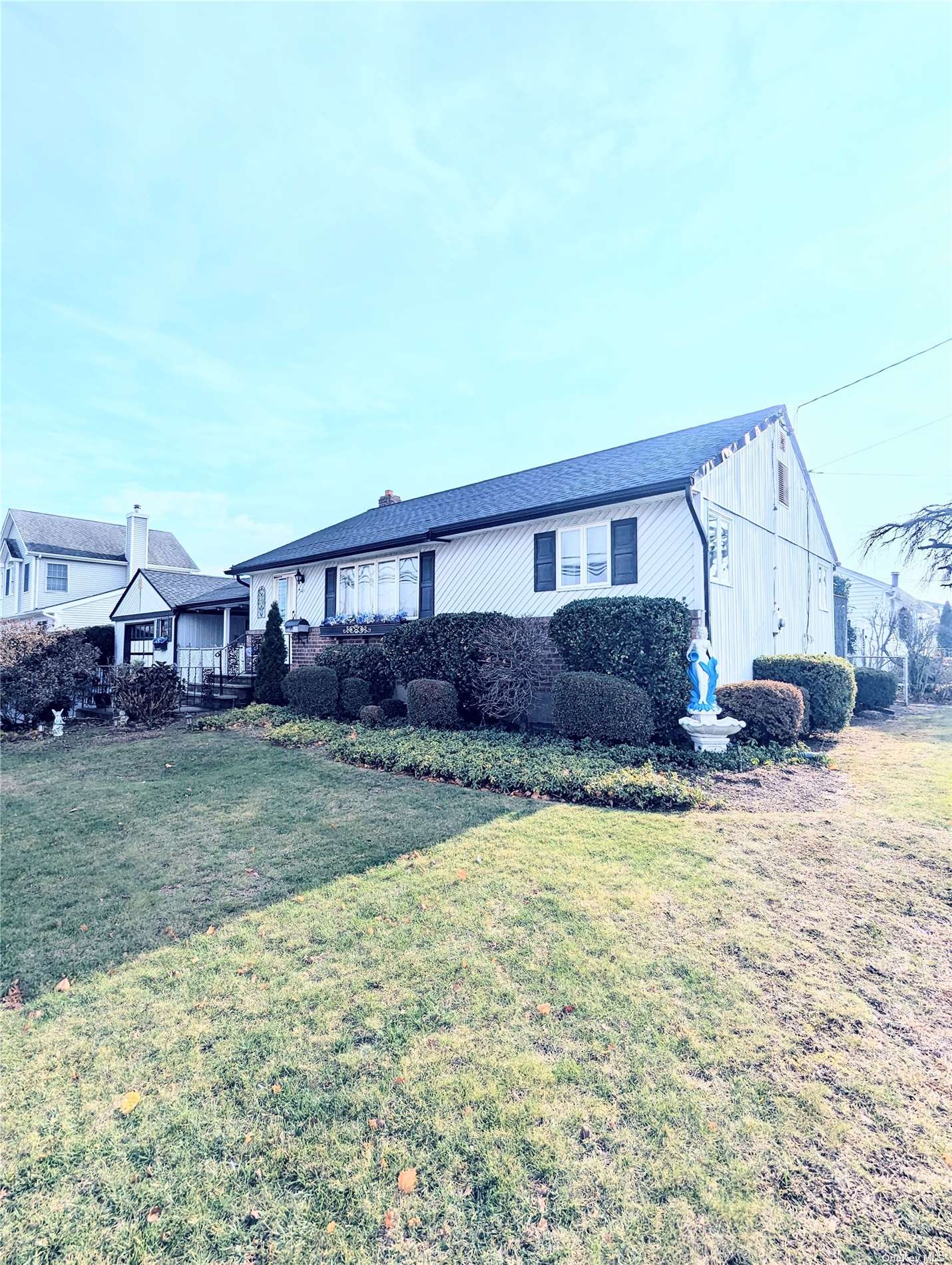 149 Maple Avenue, Bethpage, New York image 2