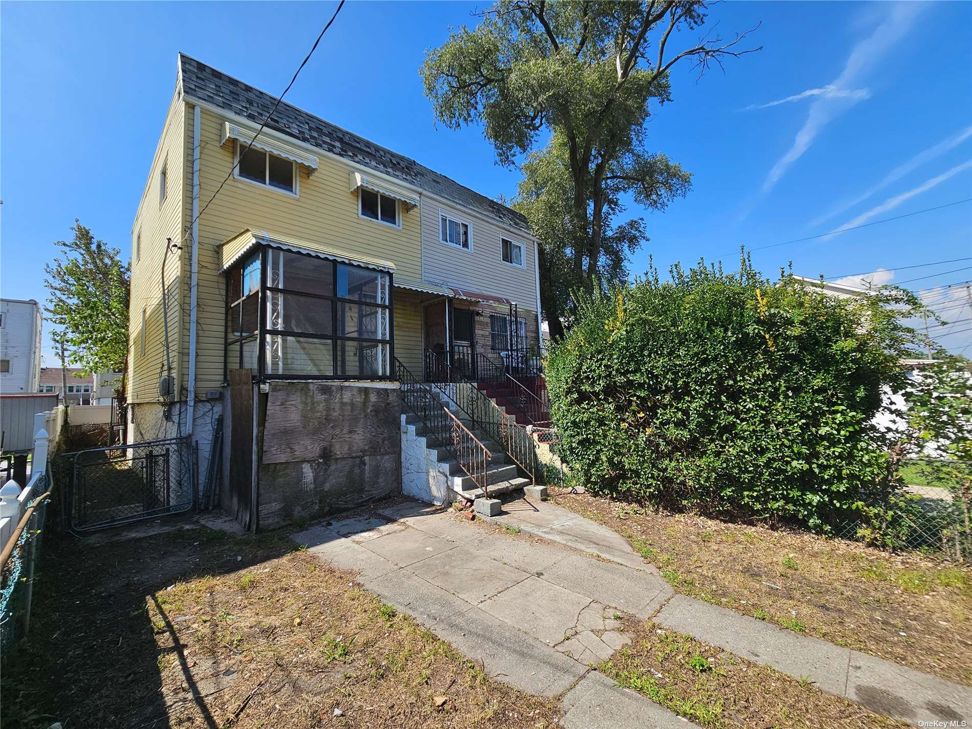 641 Beach 65th Street, Far Rockaway, Queens, NY - 3 Bedrooms  
2 Bathrooms  
7 Rooms - 