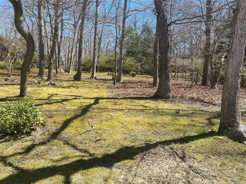 501 Old Stone Highway East Hampton NY 11937