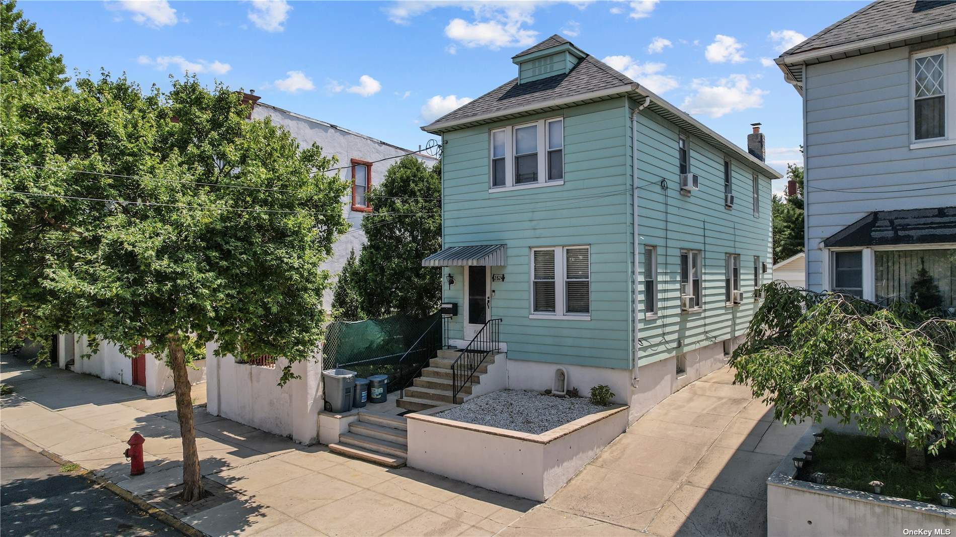 Property for Sale at 2824 Wellman Avenue, Bronx, New York - Bedrooms: 2 
Bathrooms: 2 
Rooms: 7  - $689,000