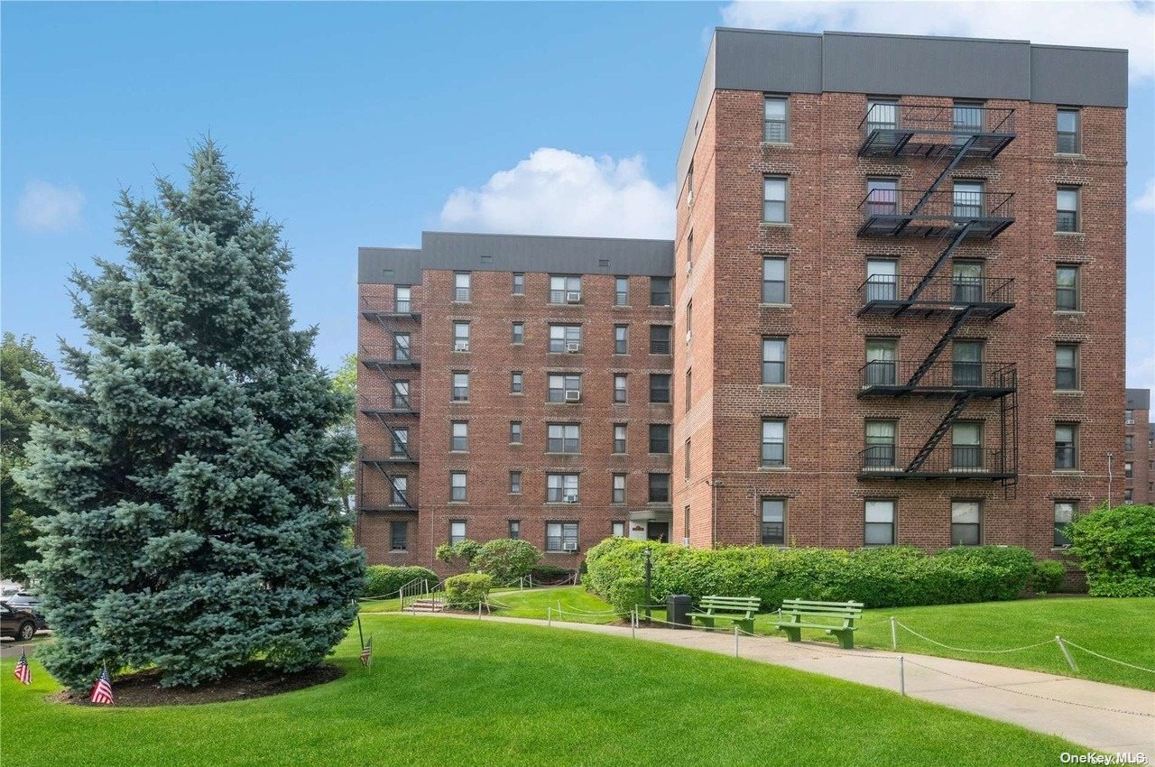 112-50 Northern Boulevard #66GG, Corona, New York image 22