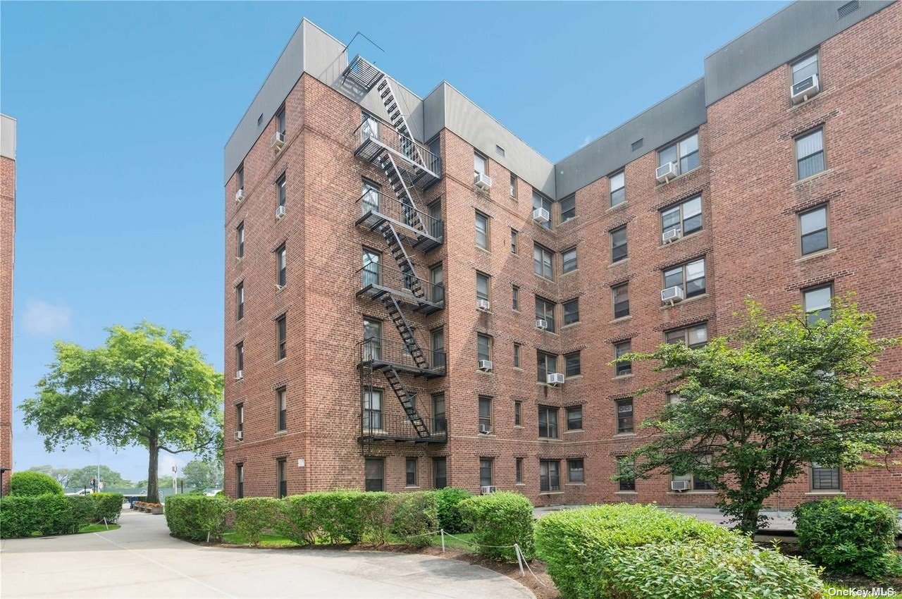 112-50 Northern Boulevard #66GG, Corona, New York image 27