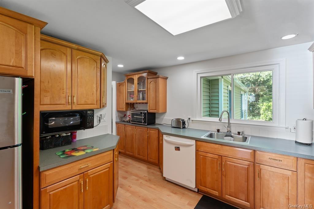 17 Buttonball Drive, Call Listing Agent, Connecticut image 10