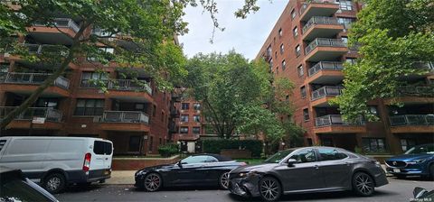 Homes For Sale - 1275 E 51 Street St #3A<br/> Brooklyn, NY 11234