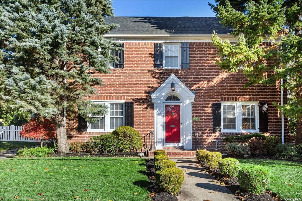 120 Norwood Avenue, Malverne, NY 11565, MLS 3366136 Howard Hanna