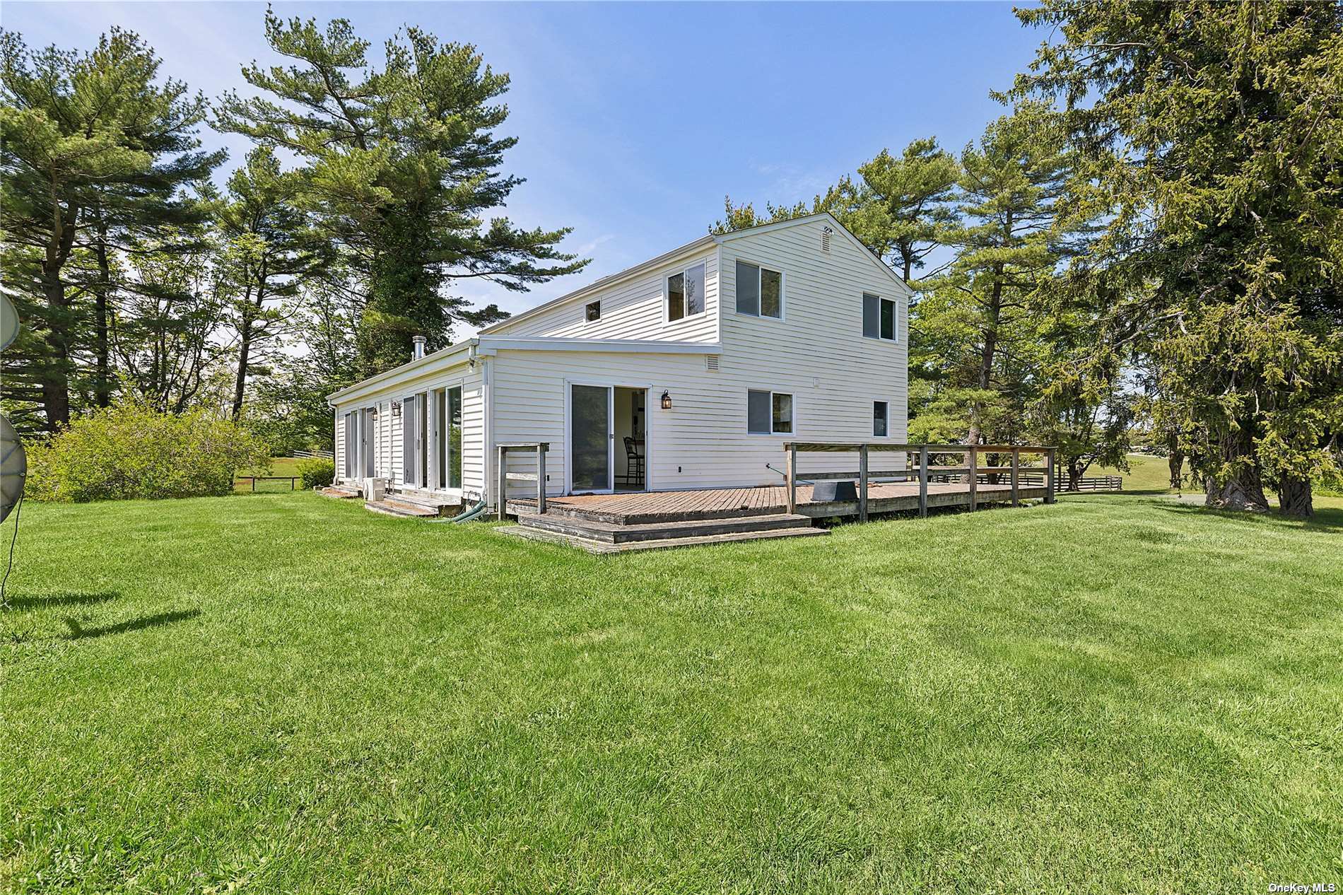 1396 Main Road, Jamesport, New York image 9