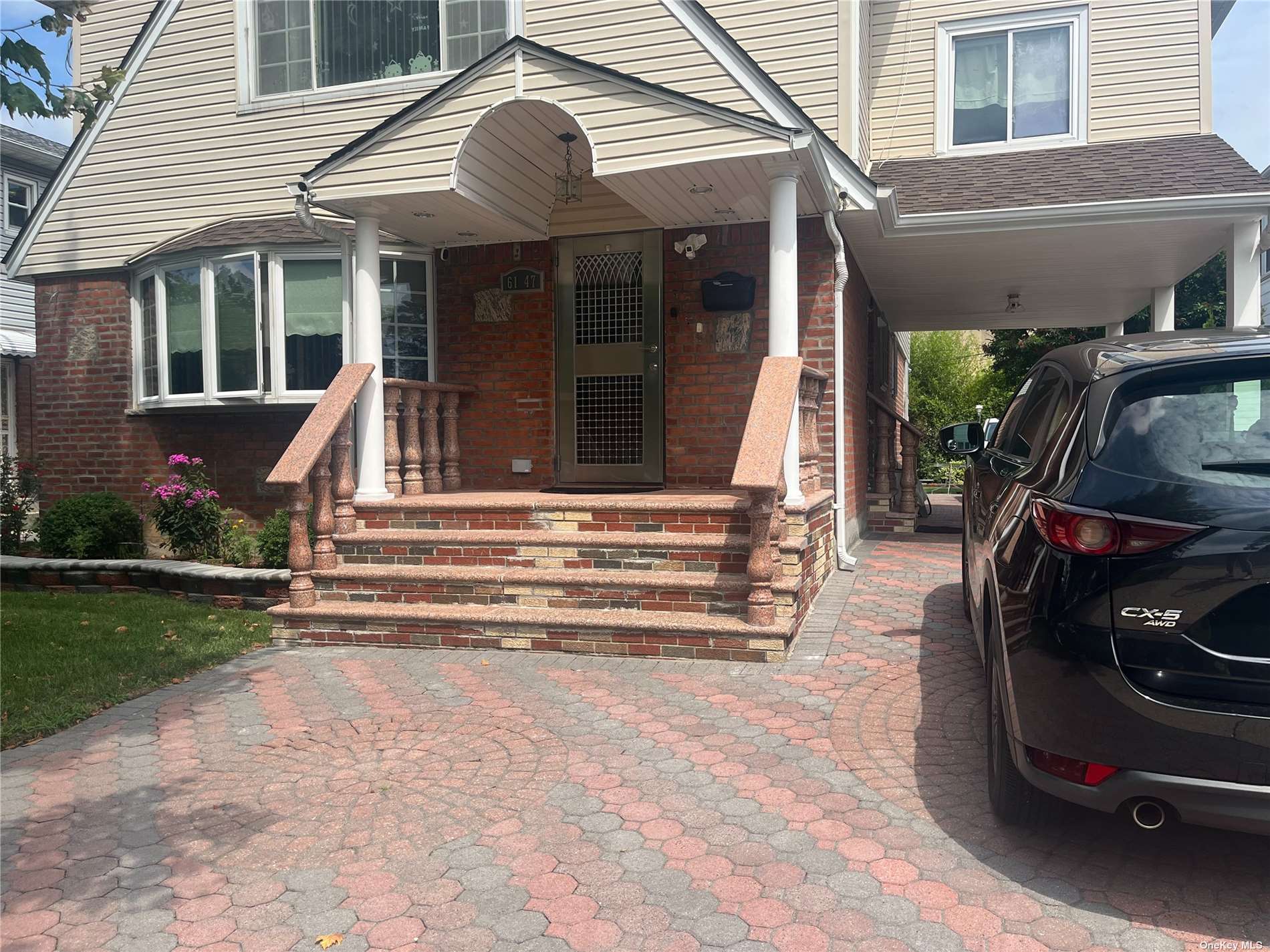 Rental Property at 6147 Bell Boulevard 2, Bayside, Queens, NY - Bedrooms: 3 
Bathrooms: 1 
Rooms: 5  - $3,200 MO.