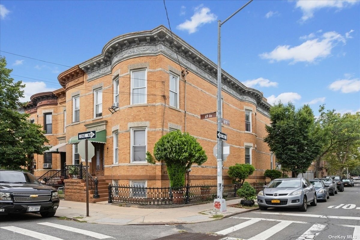 5937 69th Avenue, Ridgewood, Queens, NY - 6 Bedrooms  
3 Bathrooms  
6 Rooms - 