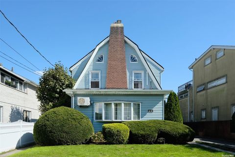 34-07 150th Place Flushing NY 11354