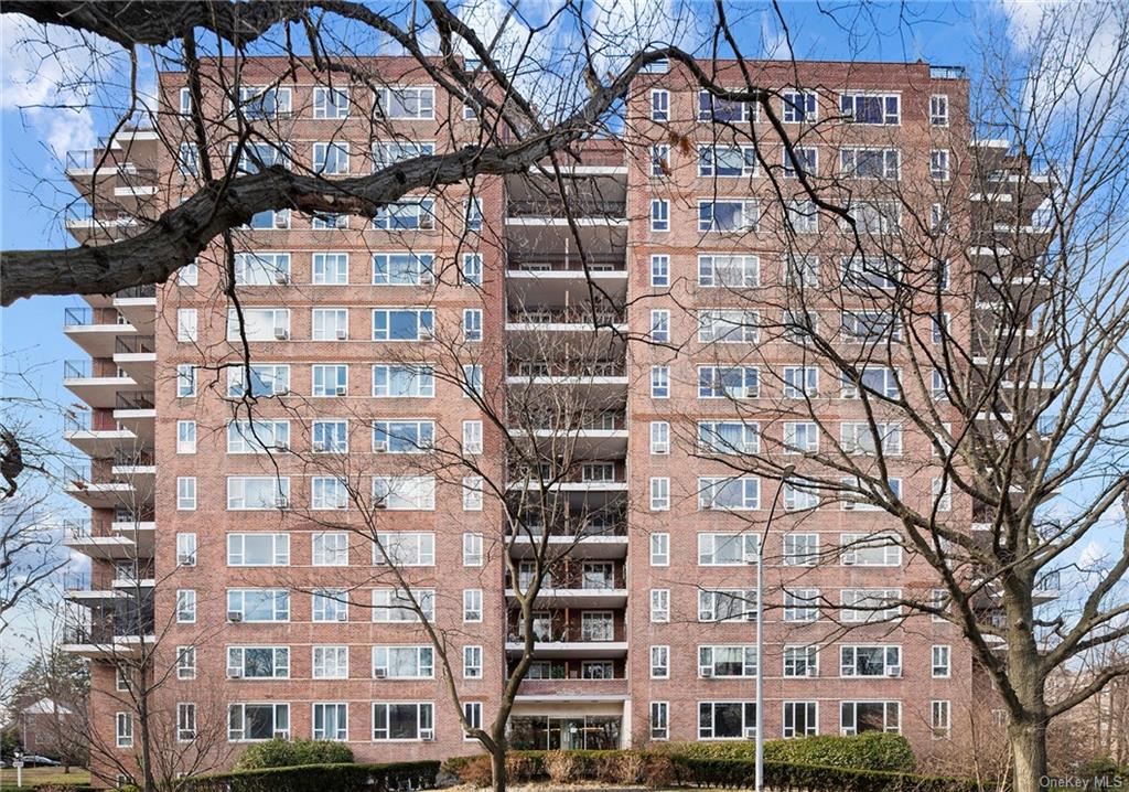 Property for Sale at 5355 Henry Hudson Parkway 1C, Bronx, New York - Bedrooms: 1 
Bathrooms: 1 
Rooms: 1  - $185,000