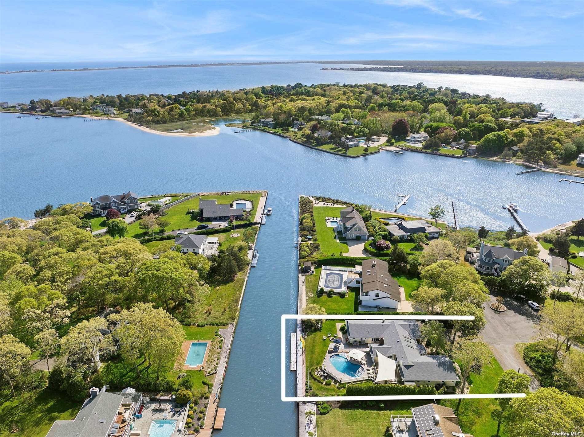 8 Mill Pond Road, Hampton Bays, New York image 2