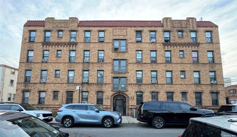 46-06 Bowne Street Flushing NY 11355