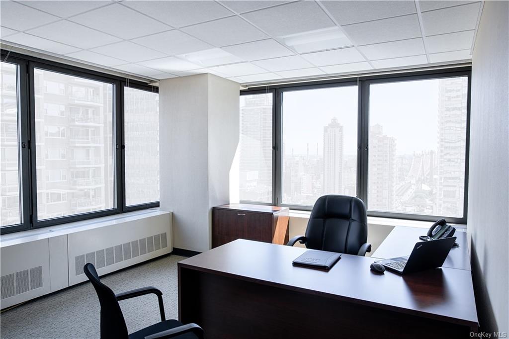 110 E 59th Street Floor 22