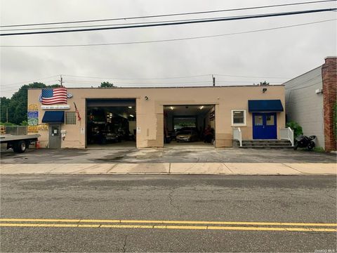 23 Brightside Avenue East Northport NY 11731
