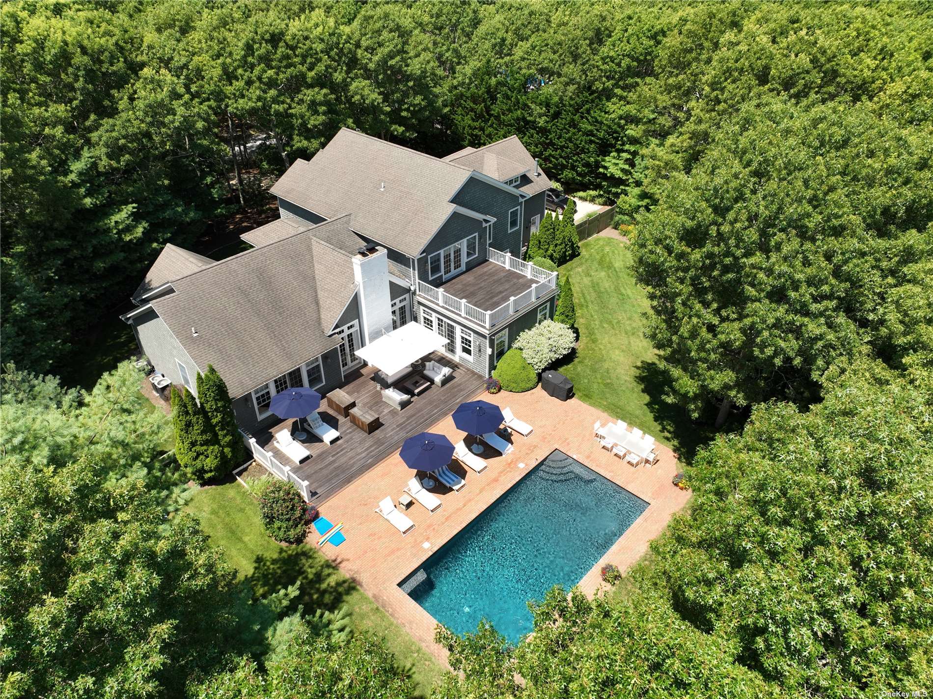 18 Noelles Lane, East Hampton, Hamptons, NY - 5 Bedrooms  
7 Bathrooms - 