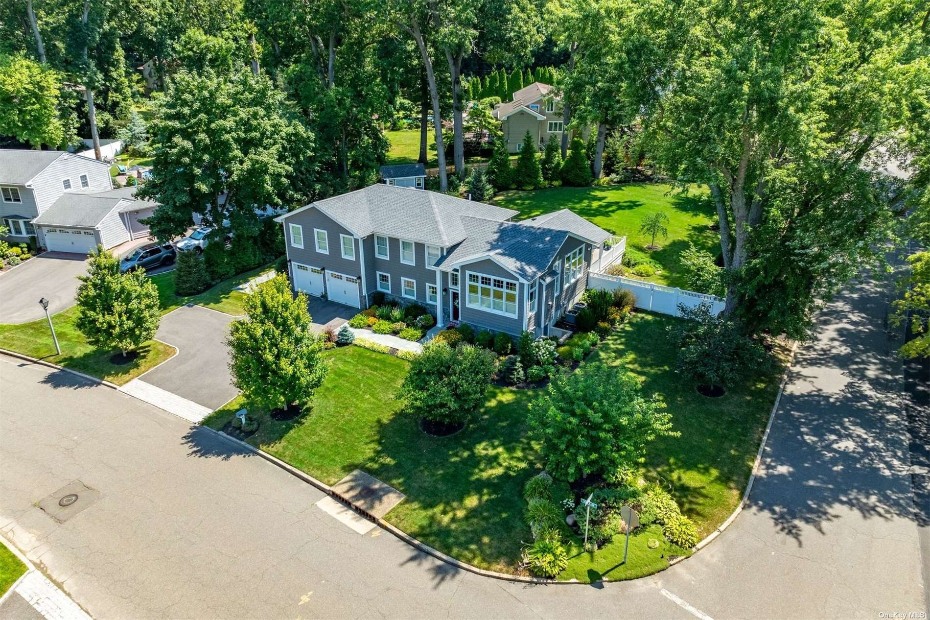 49 Viola Drive, Glen Cove, New York image 34