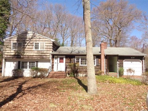 Homes For Sale - 18 Howard Street<br/> Wading River, NY 11792