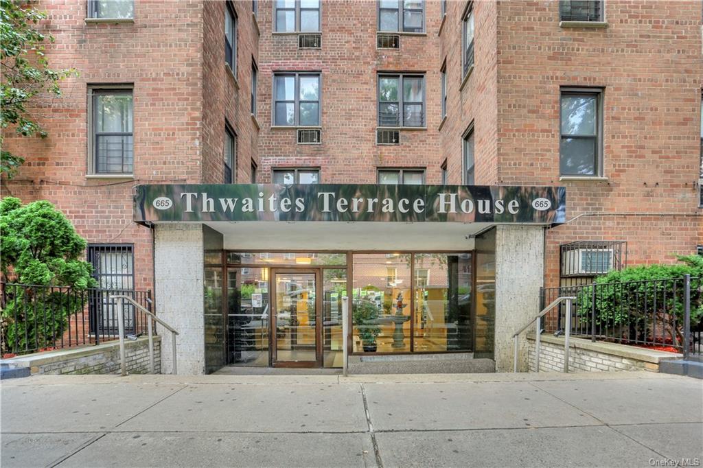 665 Thwaites Place #4K, Bronx, New York image 10
