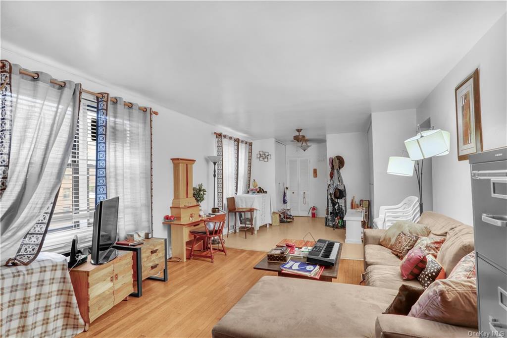 665 Thwaites Place #4K, Bronx, New York image 2