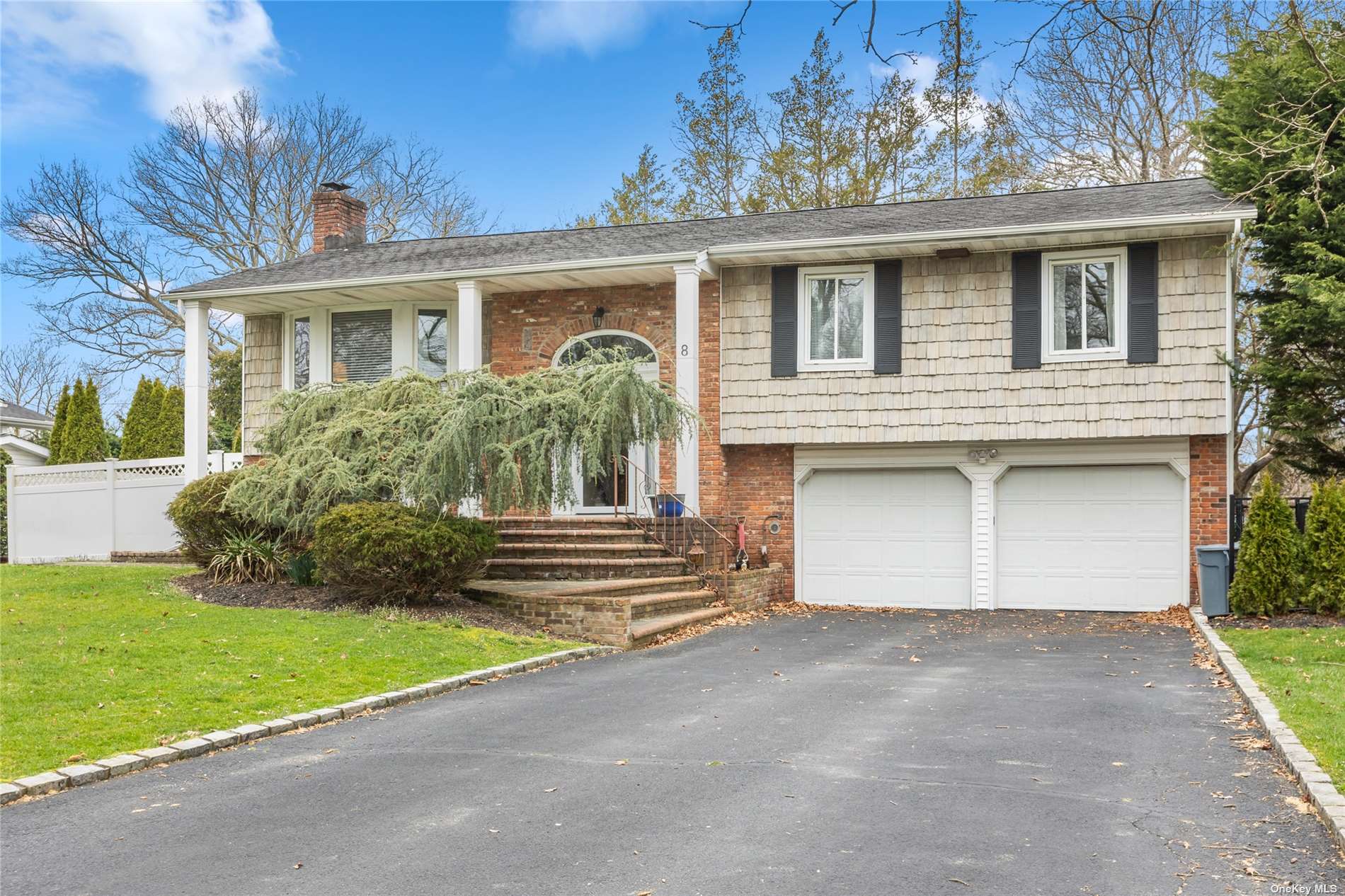 Property for Sale at 8 Penguin Lane, Commack, Hamptons, NY - Bedrooms: 4 
Bathrooms: 3  - $729,999