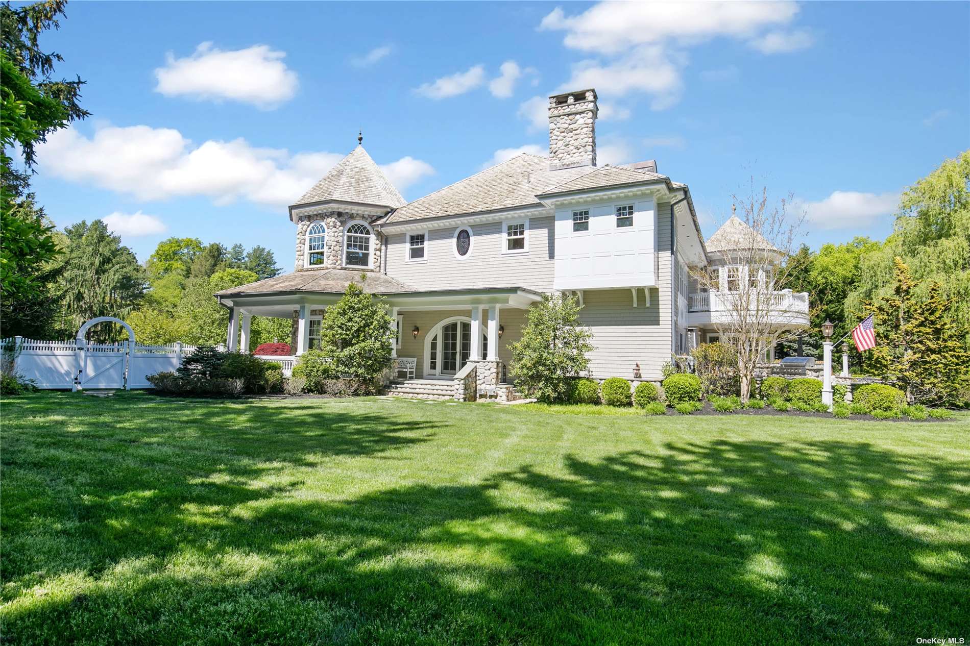 2 Mowbray Lane, Cold Spring Harbor, New York image 32