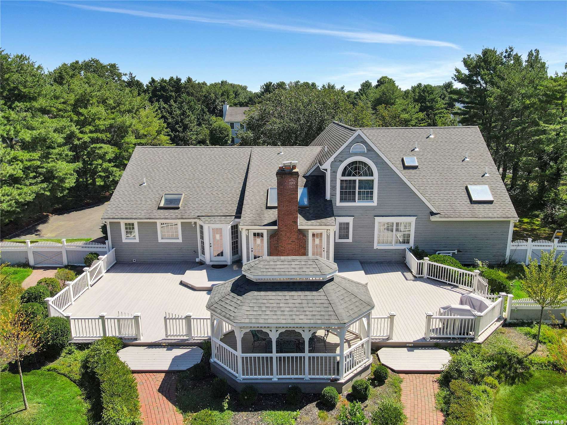 Photo 2 of 23 of 4 Miller Farms Ct house