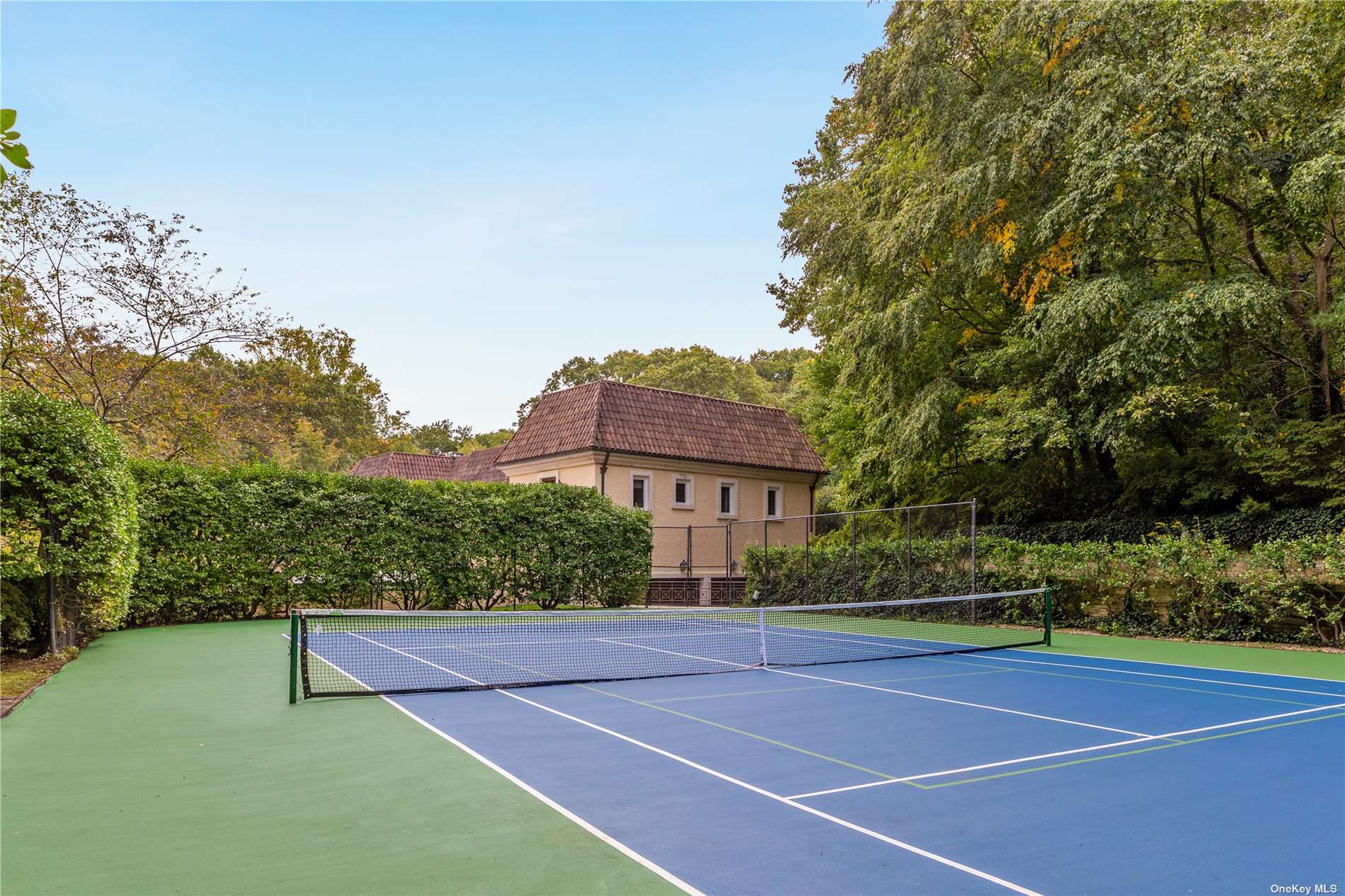 587 Duck Pond Road, Matinecock, New York image 32