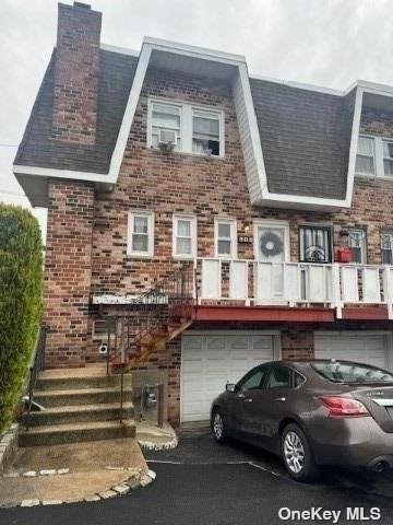 268 Beach 17th Street 268, Far Rockaway, Queens, NY - 3 Bedrooms  
3 Bathrooms  
7 Rooms - 