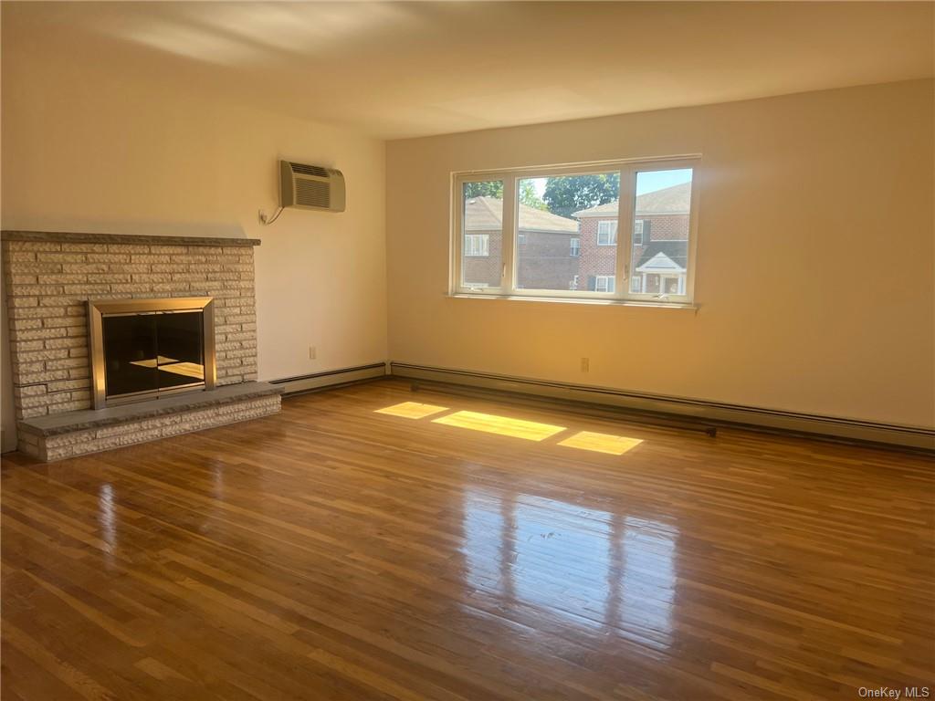 Rental Property at 69 Veltri Lane 2, Yonkers, New York - Bedrooms: 3 
Bathrooms: 2 
Rooms: 6  - $3,500 MO.