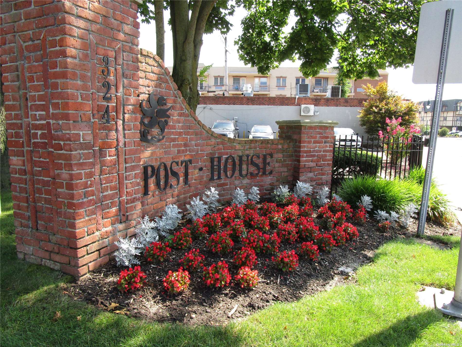 324 Post Avenue #5-K, Westbury, New York image 1