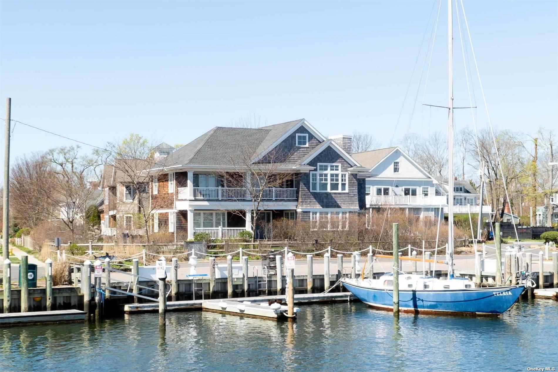 Property for Sale at 101 Sterling Street, Greenport, Hamptons, NY - Bedrooms: 3 
Bathrooms: 4.5  - $2,600,000