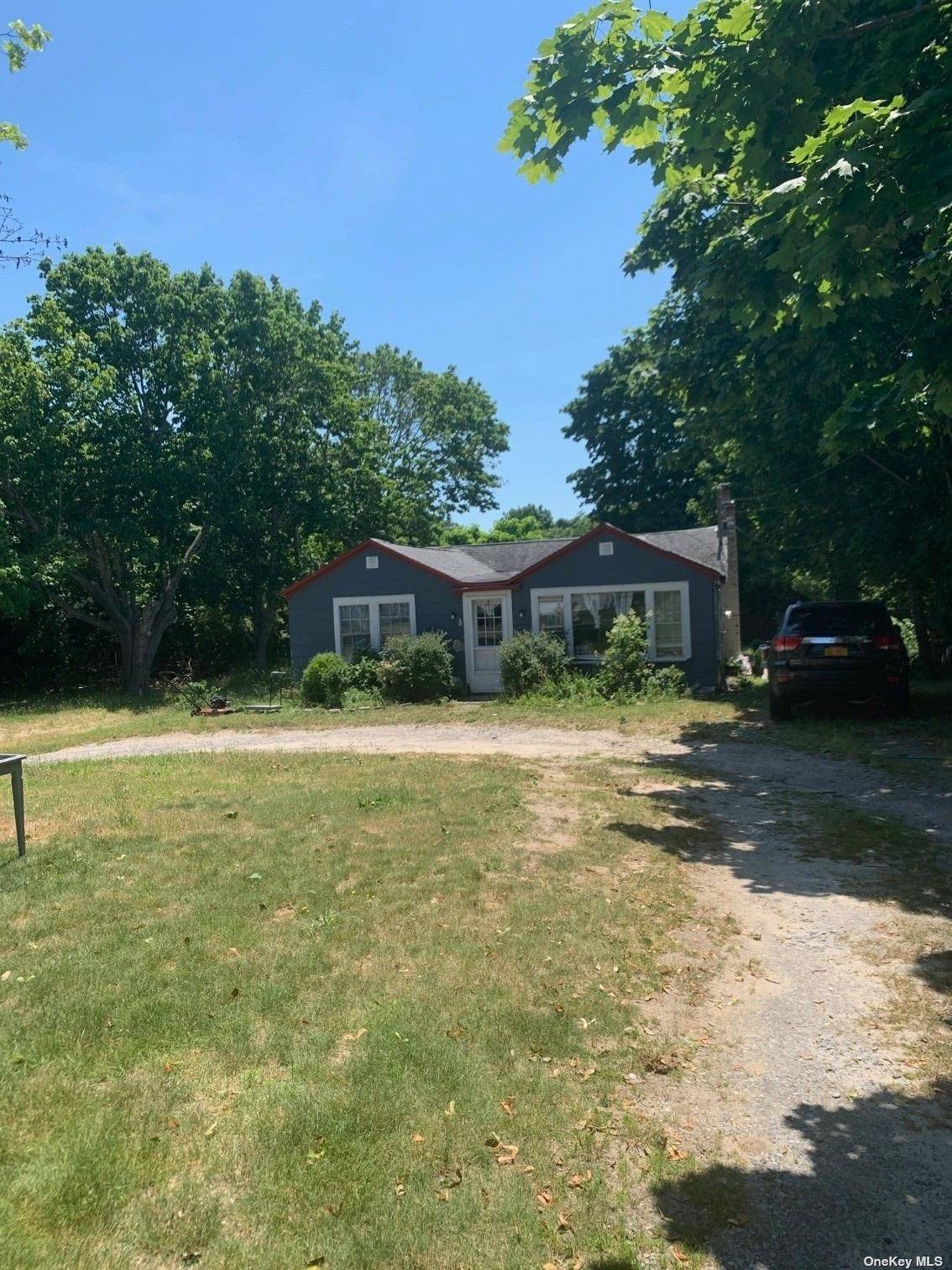 13 King Street, Hampton Bays, New York image 4