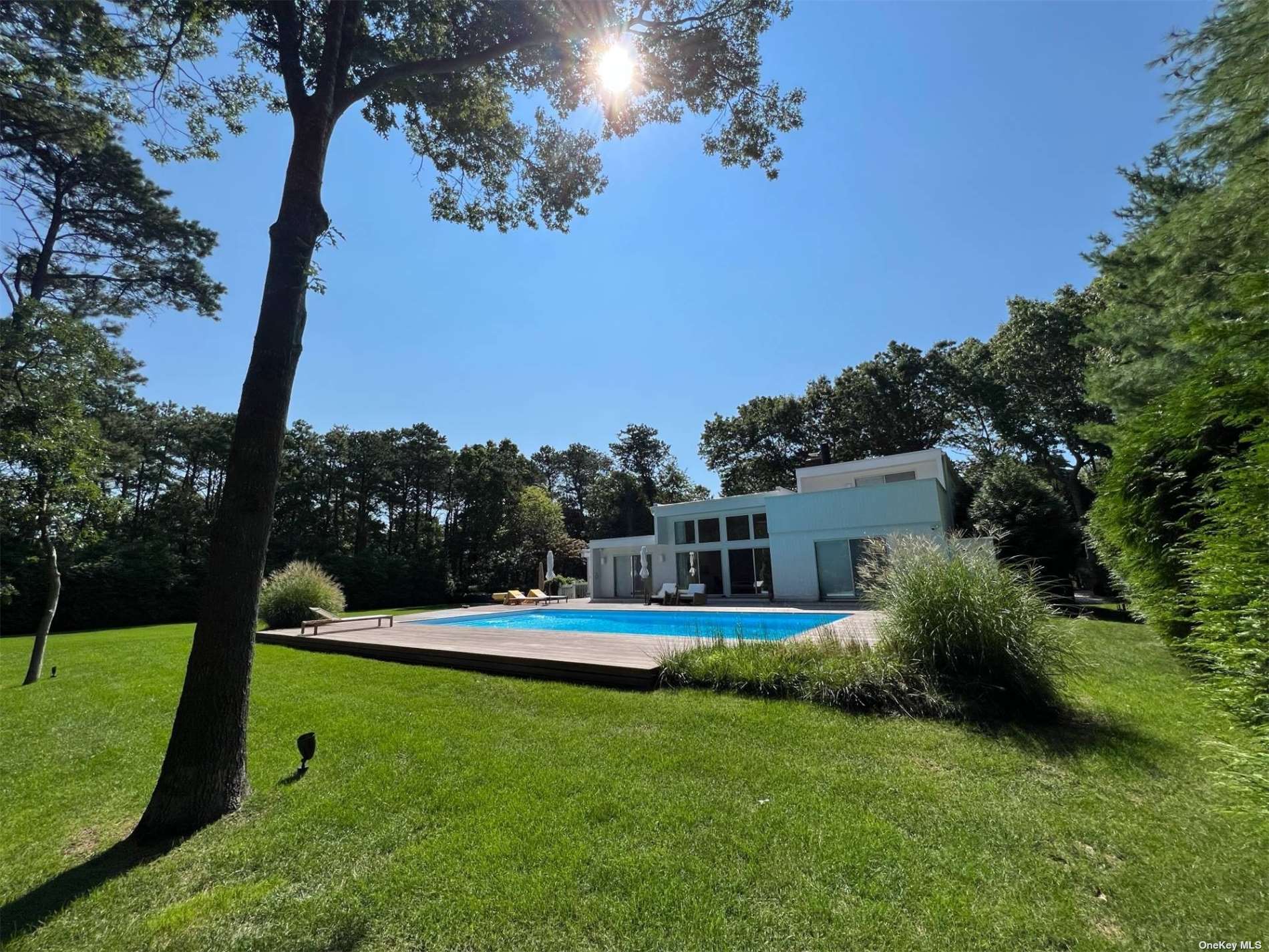Rental Property at 8 Whippoorwill Court, East Quogue, Hamptons, NY - Bedrooms: 5 
Bathrooms: 5  - $100,000 MO.