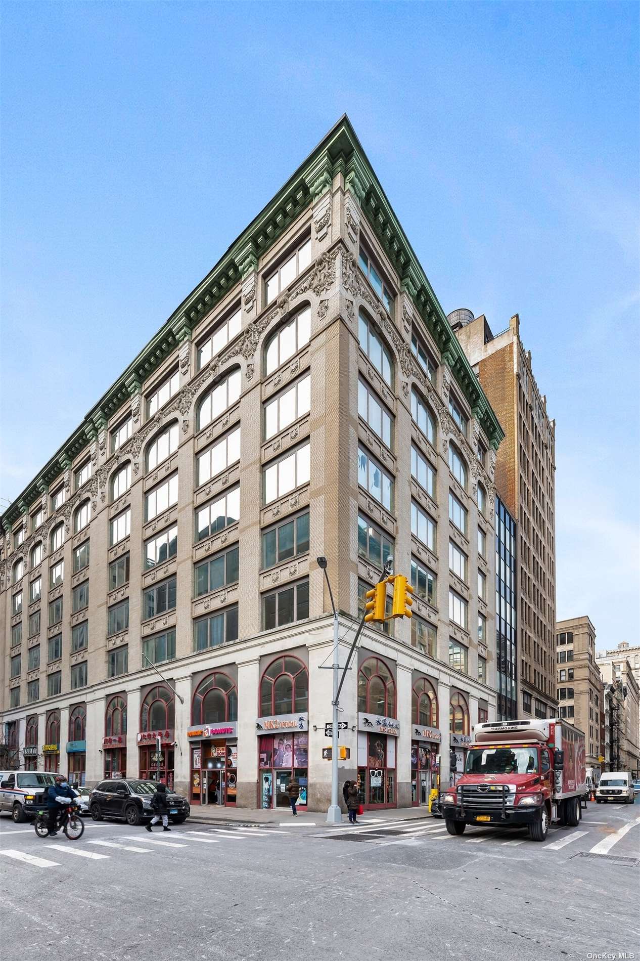 139 Centre Street 224