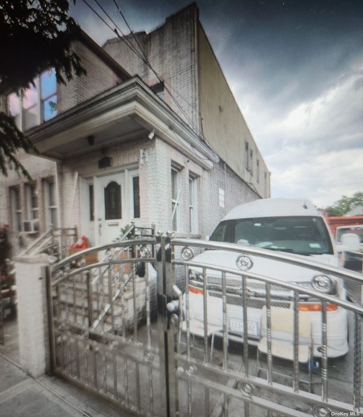 Property for Sale at Lloyd Road, Jamaica, Queens, NY - Bedrooms: 8 
Bathrooms: 3 
Rooms: 13  - $1,300,000