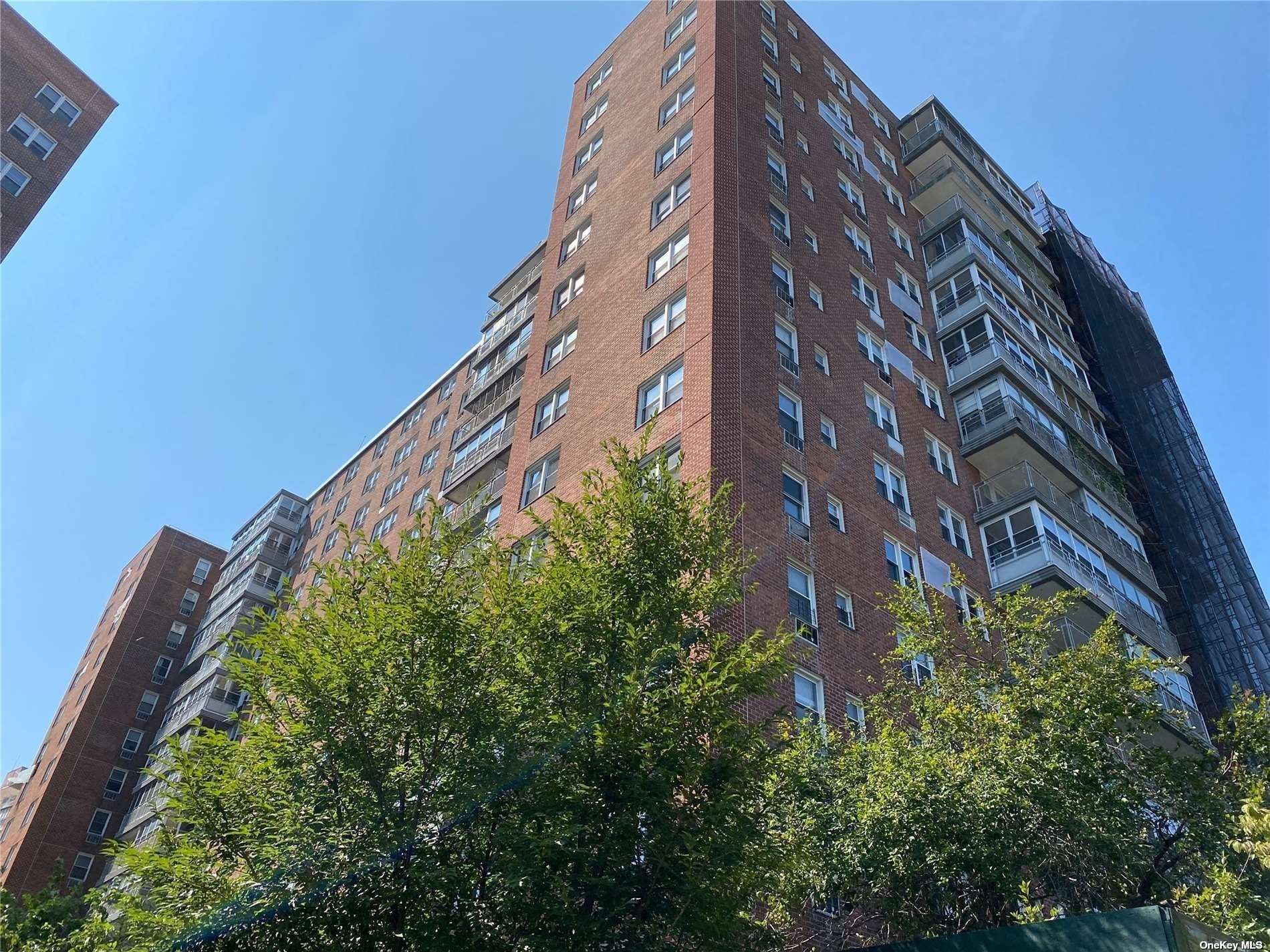 Property for Sale at Franklin Avenue 10G, Flushing, Queens, NY - Bedrooms: 1 
Bathrooms: 1  - $310,000