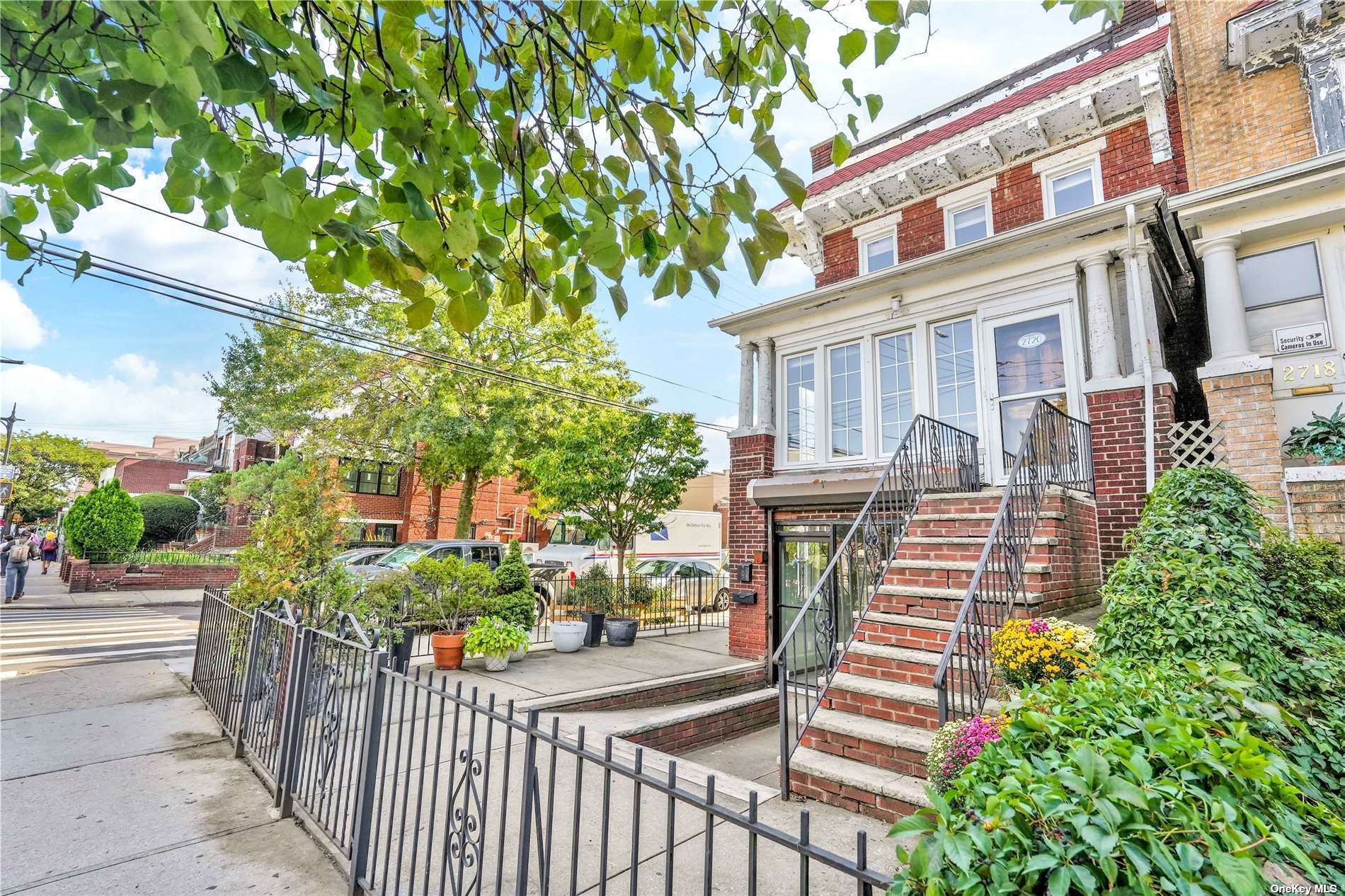 Property for Sale at 2720 Ditmars Boulevard, Astoria, Queens, NY - Bedrooms: 3 
Bathrooms: 2 
Rooms: 6  - $1,699,000