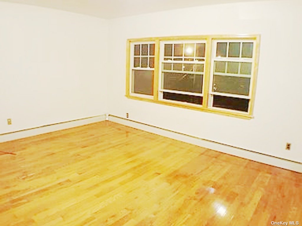 Rental Property at 202 Rocky Hill Rd, Bayside, Queens, NY - Bedrooms: 3 
Bathrooms: 2 
Rooms: 6  - $3,200 MO.