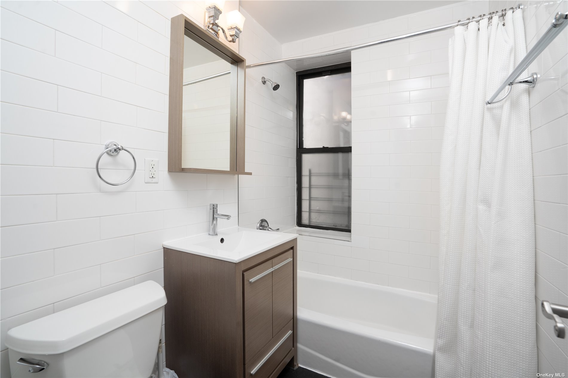 105 Bennett Avenue Ave #24B, New York (Manhattan), New York image 8
