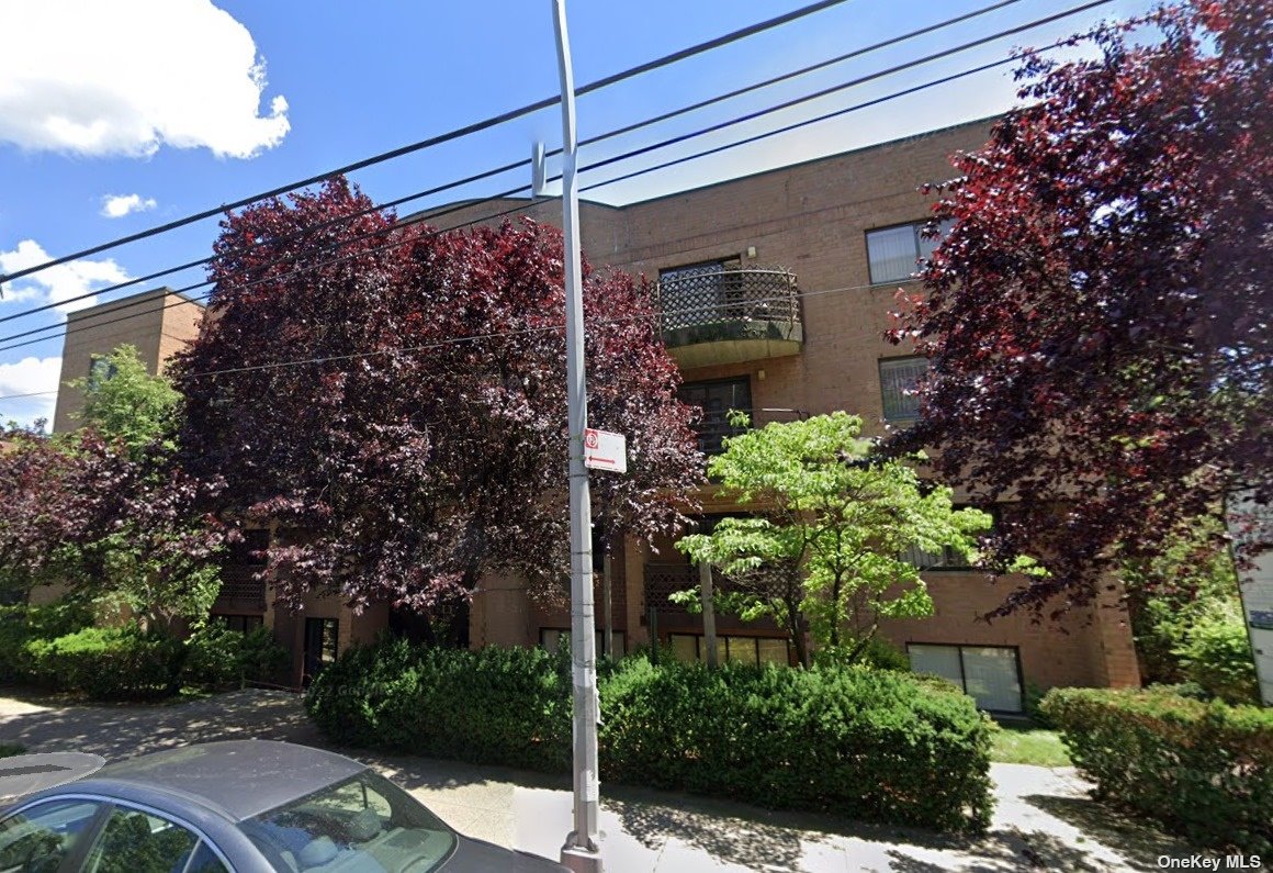 Property for Sale at 14748 Roosevelt Avenue 3F, Flushing, Queens, NY - Bedrooms: 2 
Bathrooms: 2 
Rooms: 6  - $749,000